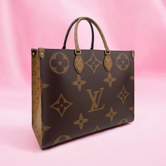 Louis Vuitton Giant Reverse Monogram On The Go GM Shoulder Bag - Picture 9 of 15